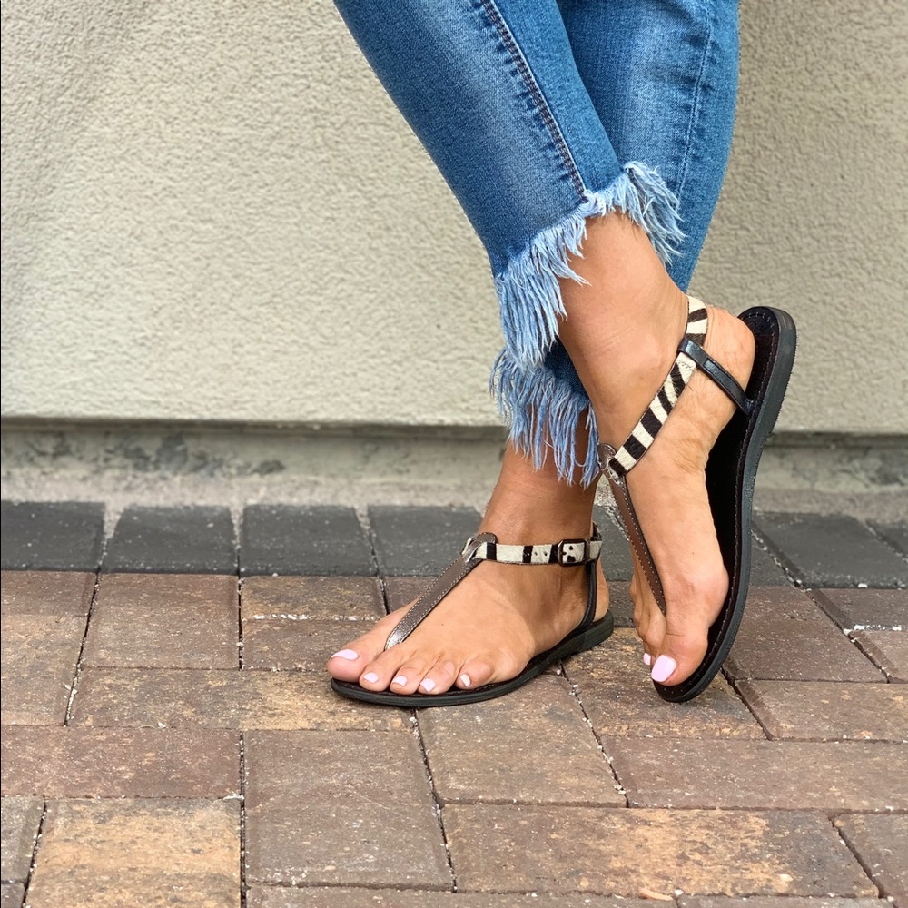 Last One!Leather Pony Hair Strap Distressed Sandal - Picture 3 of 8